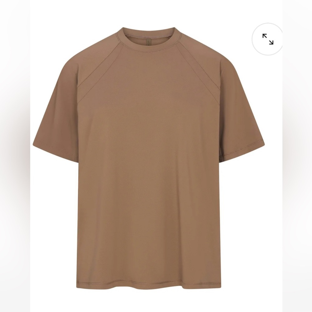 NikeSKIMS Airy Women's Oversized Tee Shirt - Picture 4 of 7